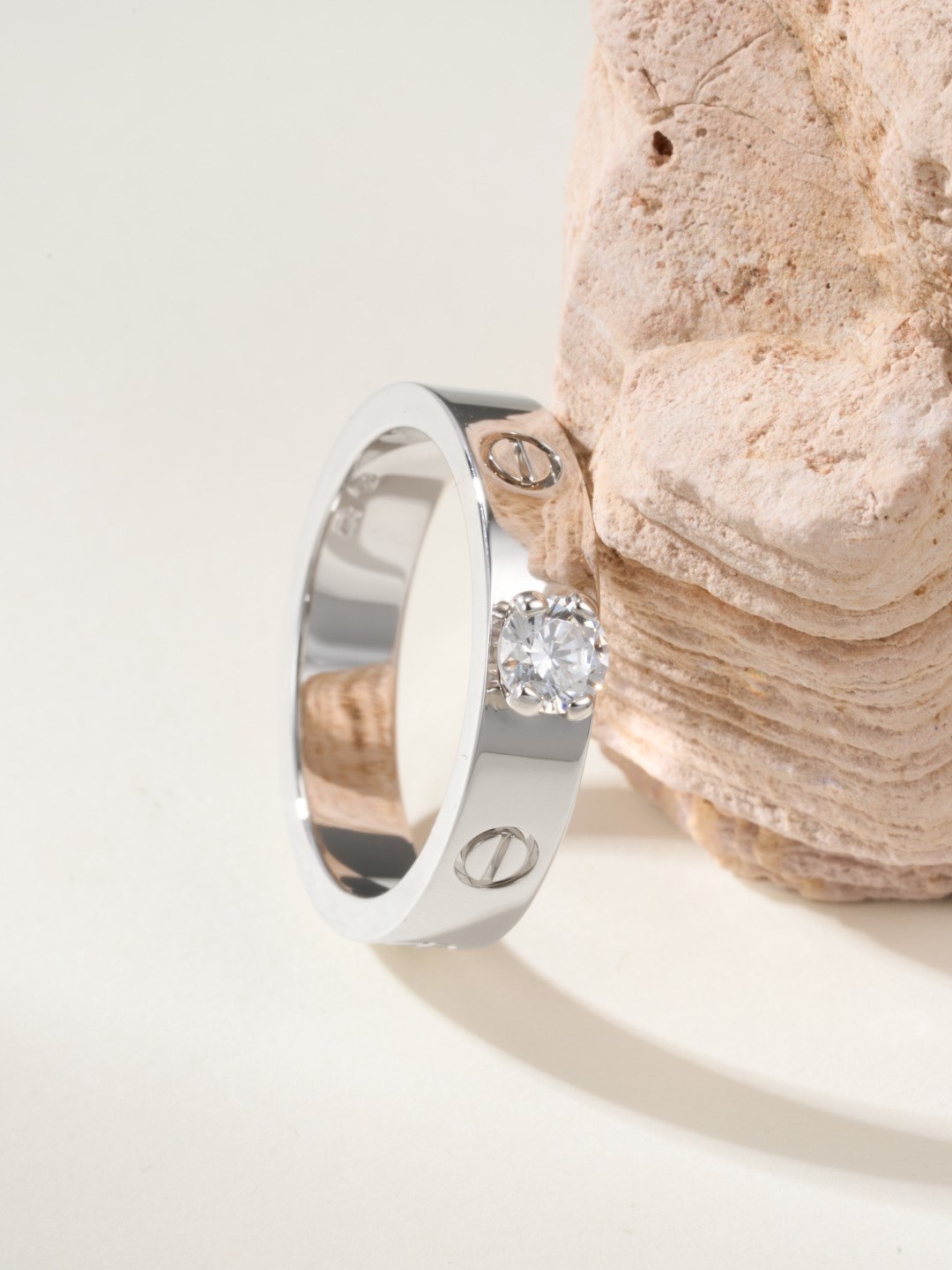 Cartier love wide version single diamond ring