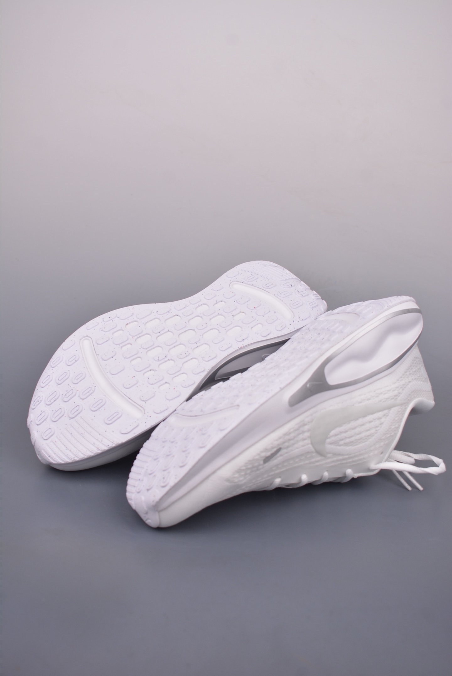 Nike Journey Run 2025 