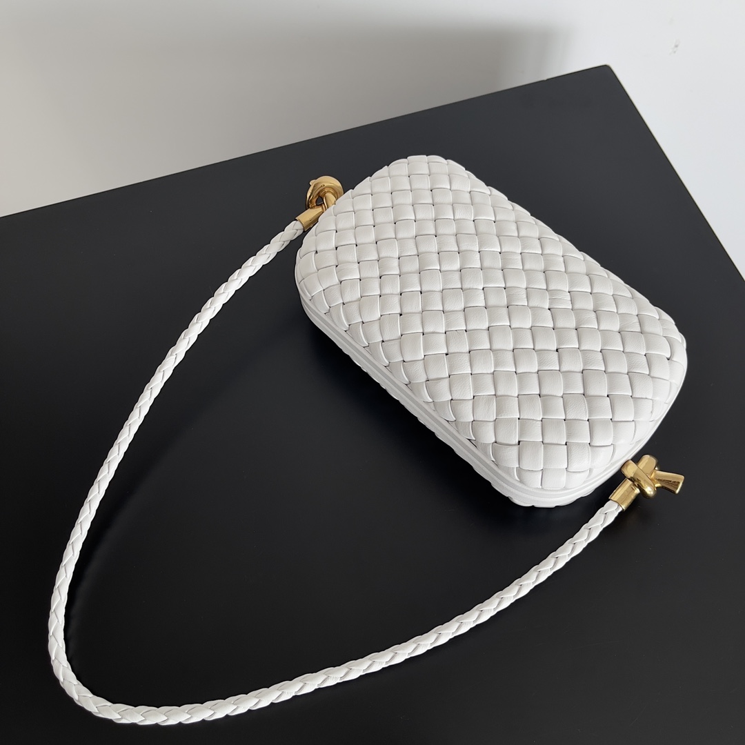 Bottega Veneta 24 Spring Fashion Braided Evening Bag 717623