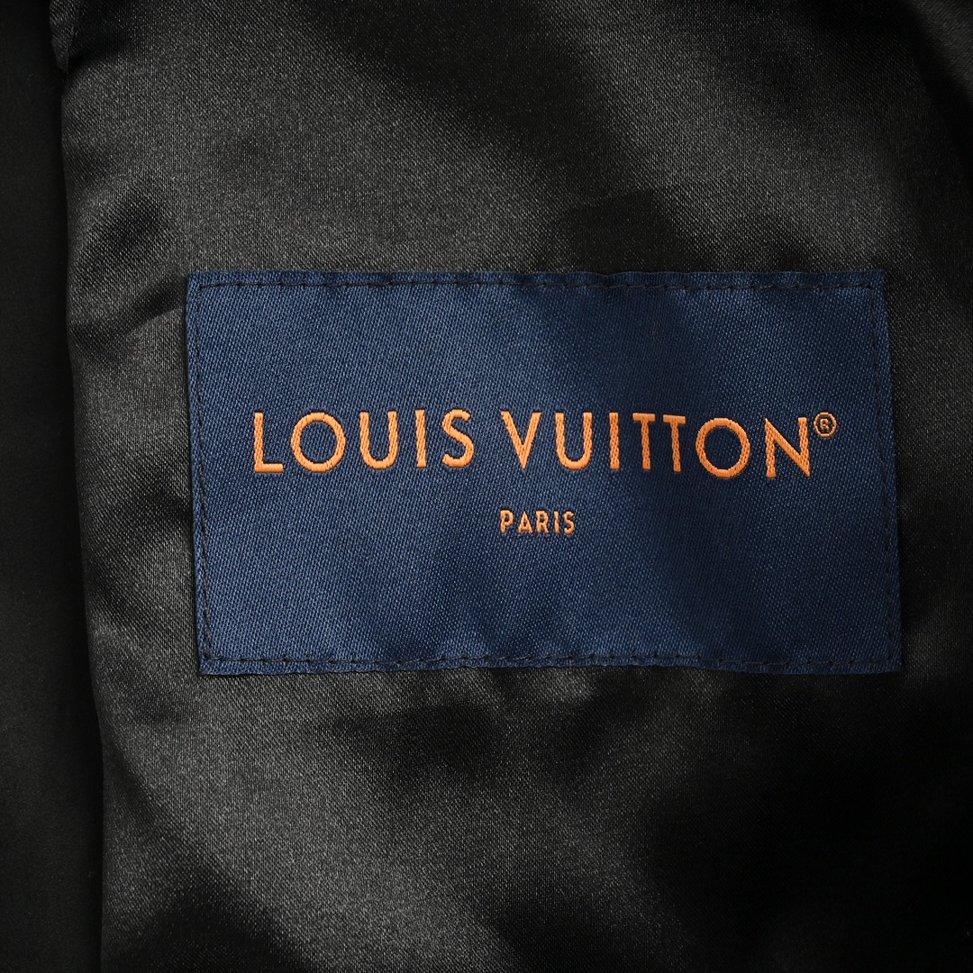 Louis Vuitton 24Fw rhinestone clover logo suede baseball jacket