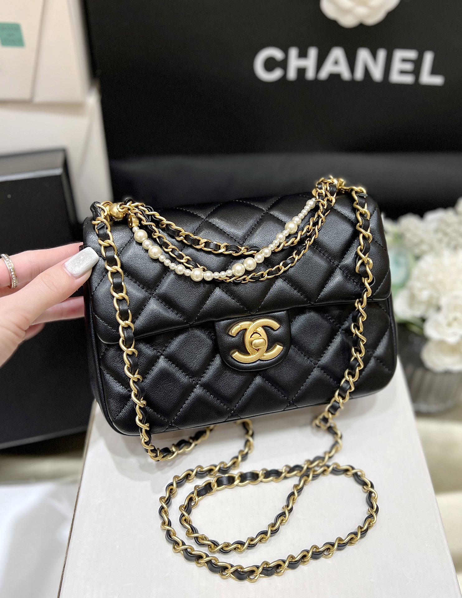 Chanel 24P Spring/Summer Preview Series Limited Edition Pearl Bag AS4384 00138