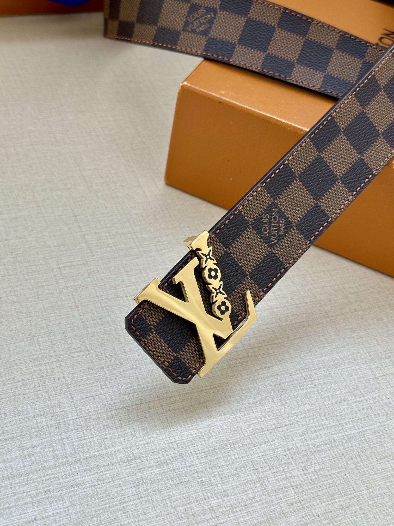 Louis Vuitton Monogram Print Men's Belt, 4CM Width
