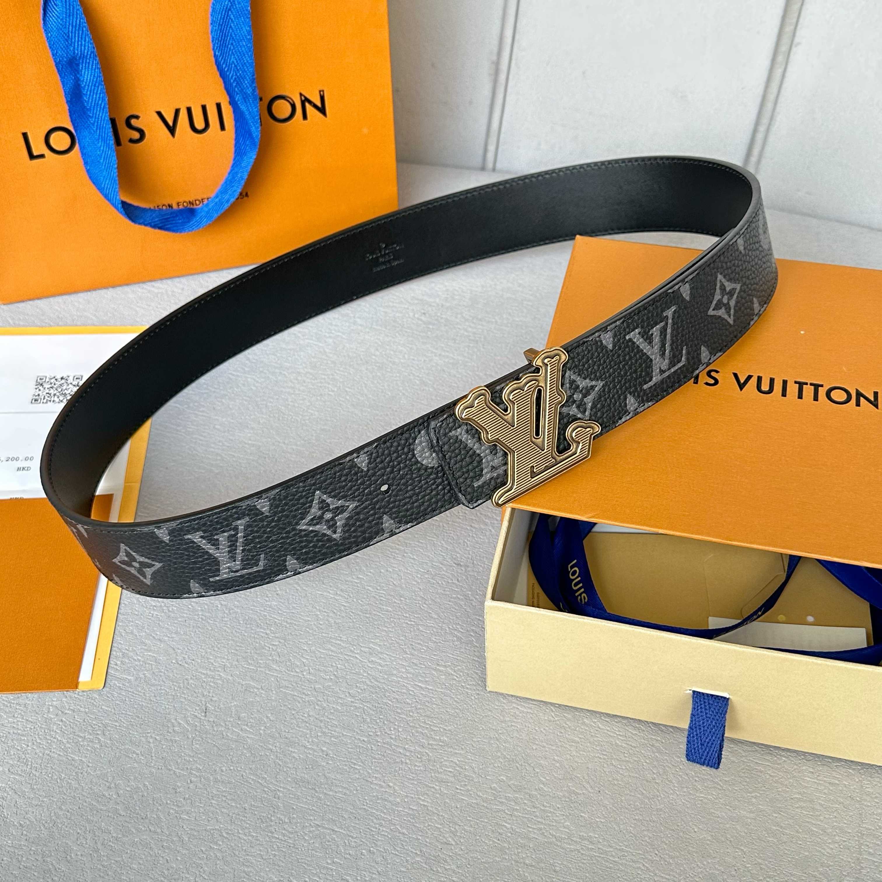 Louis Vuitton Litchi Pattern Double-Sided Cowhide Leather Belt 4CM Width