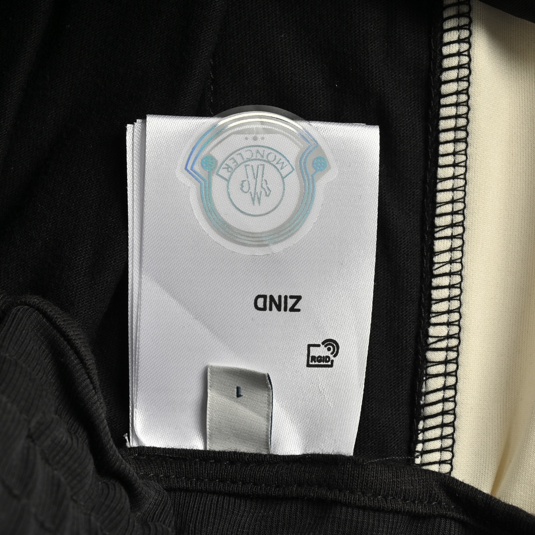 Moncler 24Fw side webbing logo trousers