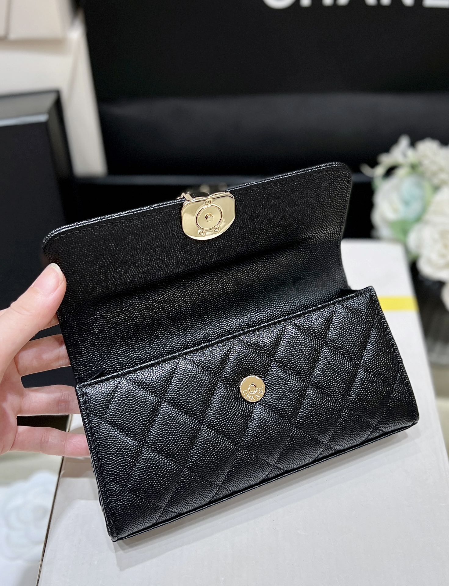Chanel 23P Spring/Summer Kelly Leather Handle Bag 3238