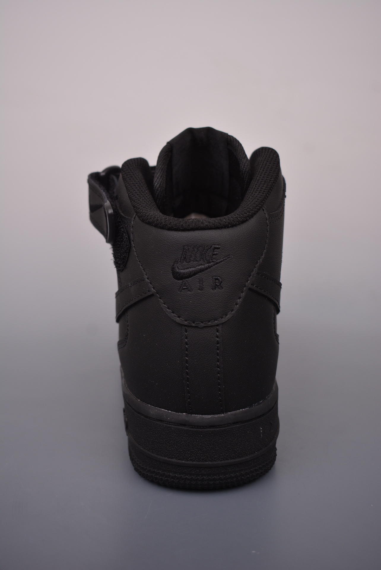 Nike Air Force 1'07 MidTriple Black 315123-001