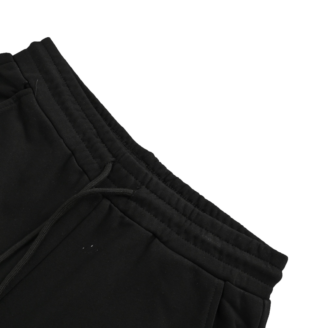 Balenciaga 24ss Gothic letter print shorts