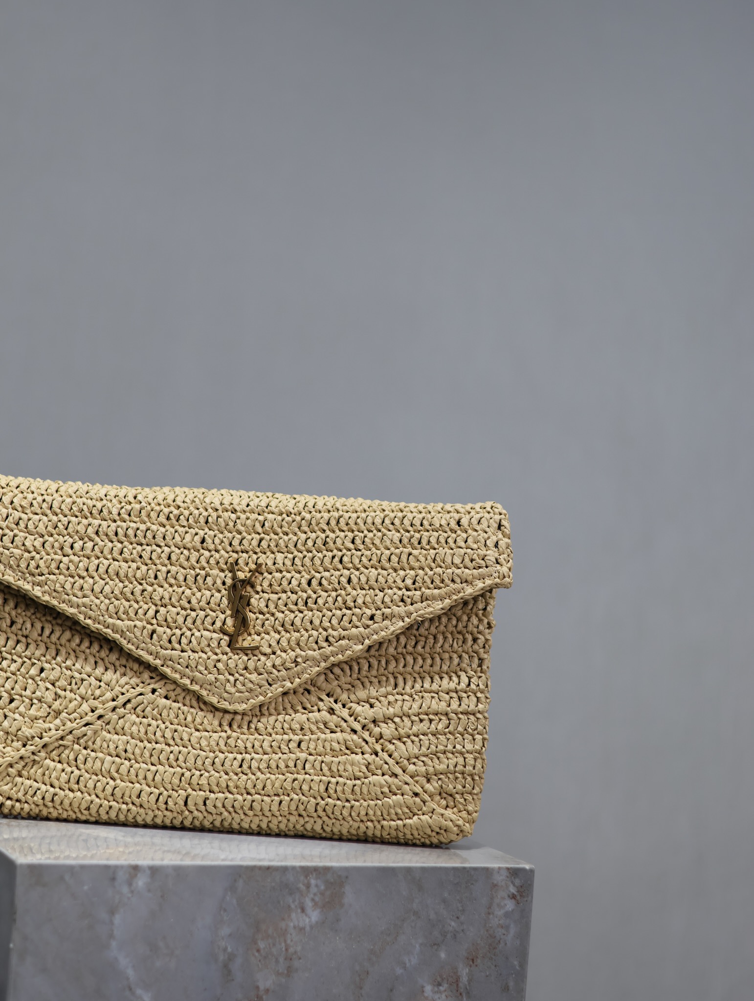 Yves Saint Laurent LE Envelope Clutch 769307