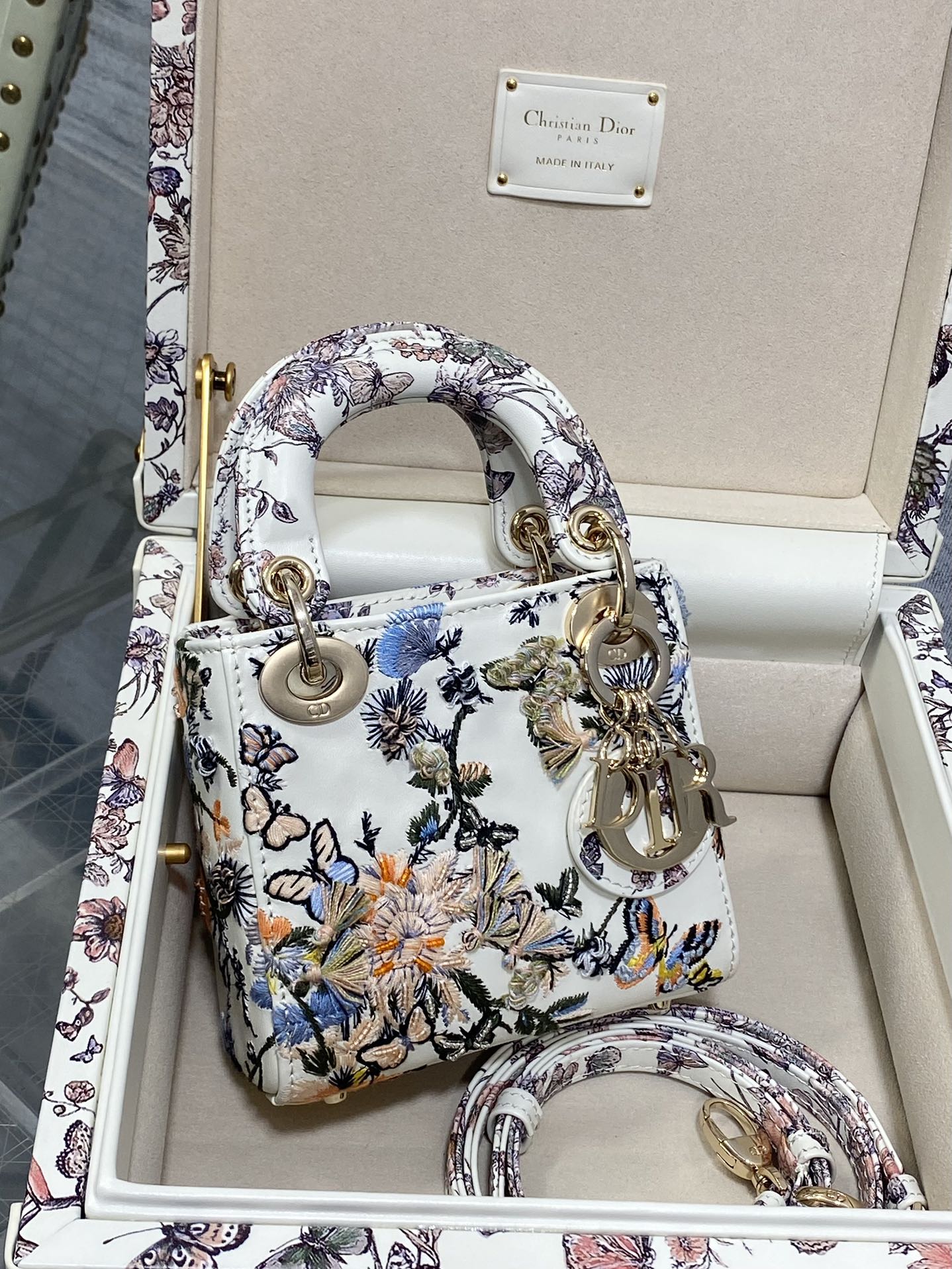 Dior LadyDior ultra-mini limited edition set collection level
