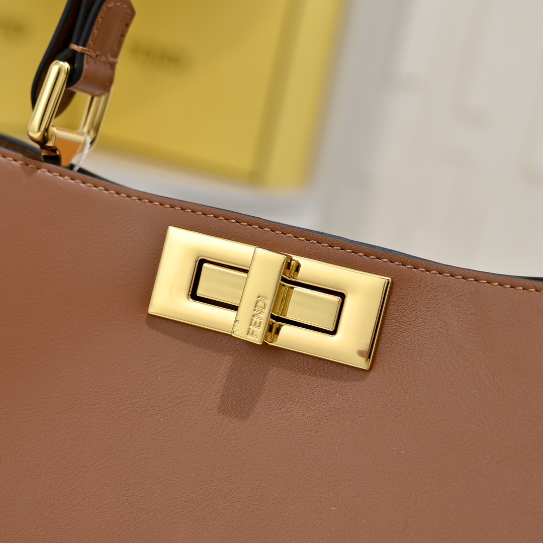 FENDI ekaboo Soft medium handbag 8801