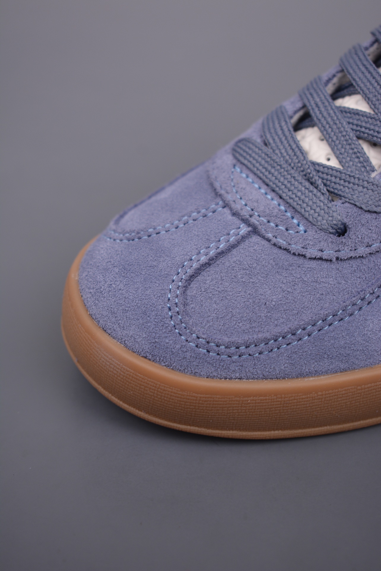 Adidas Originals Bermuda Trainers Suede Navy Blue IE2948