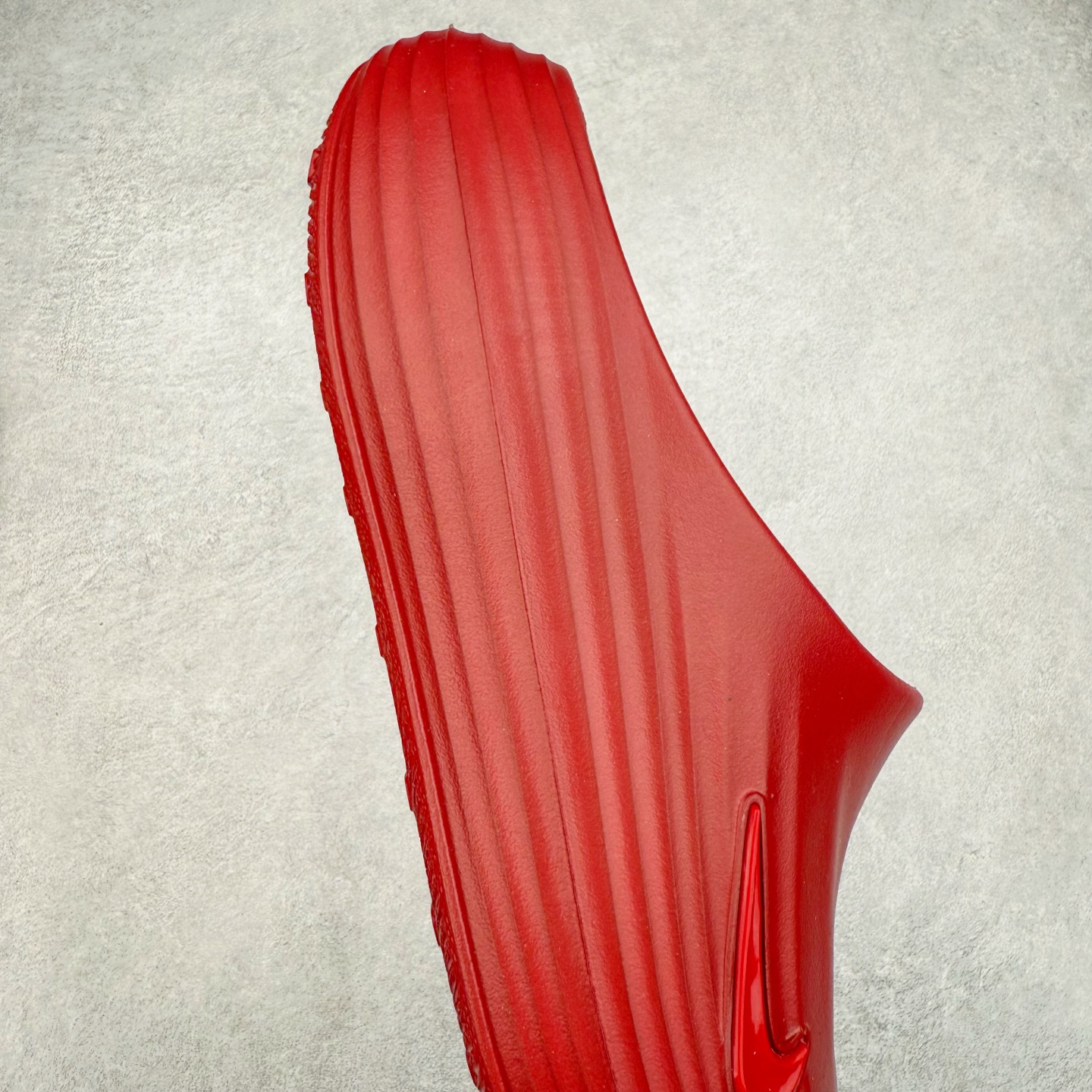 Nike ReactX Rejuven8 Simple, Comfortable and Versatile Slippers