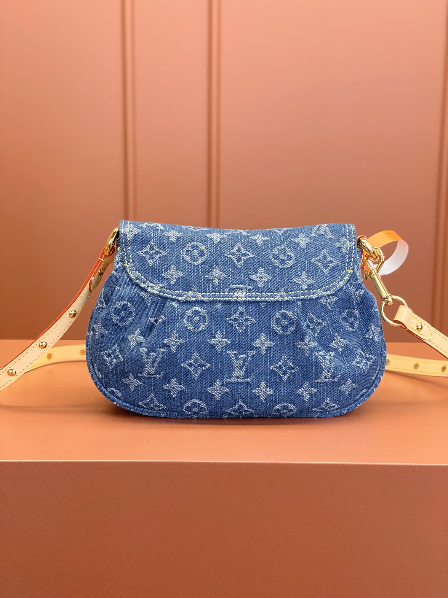 Louis Vuitton SUNSET Handbag M46829