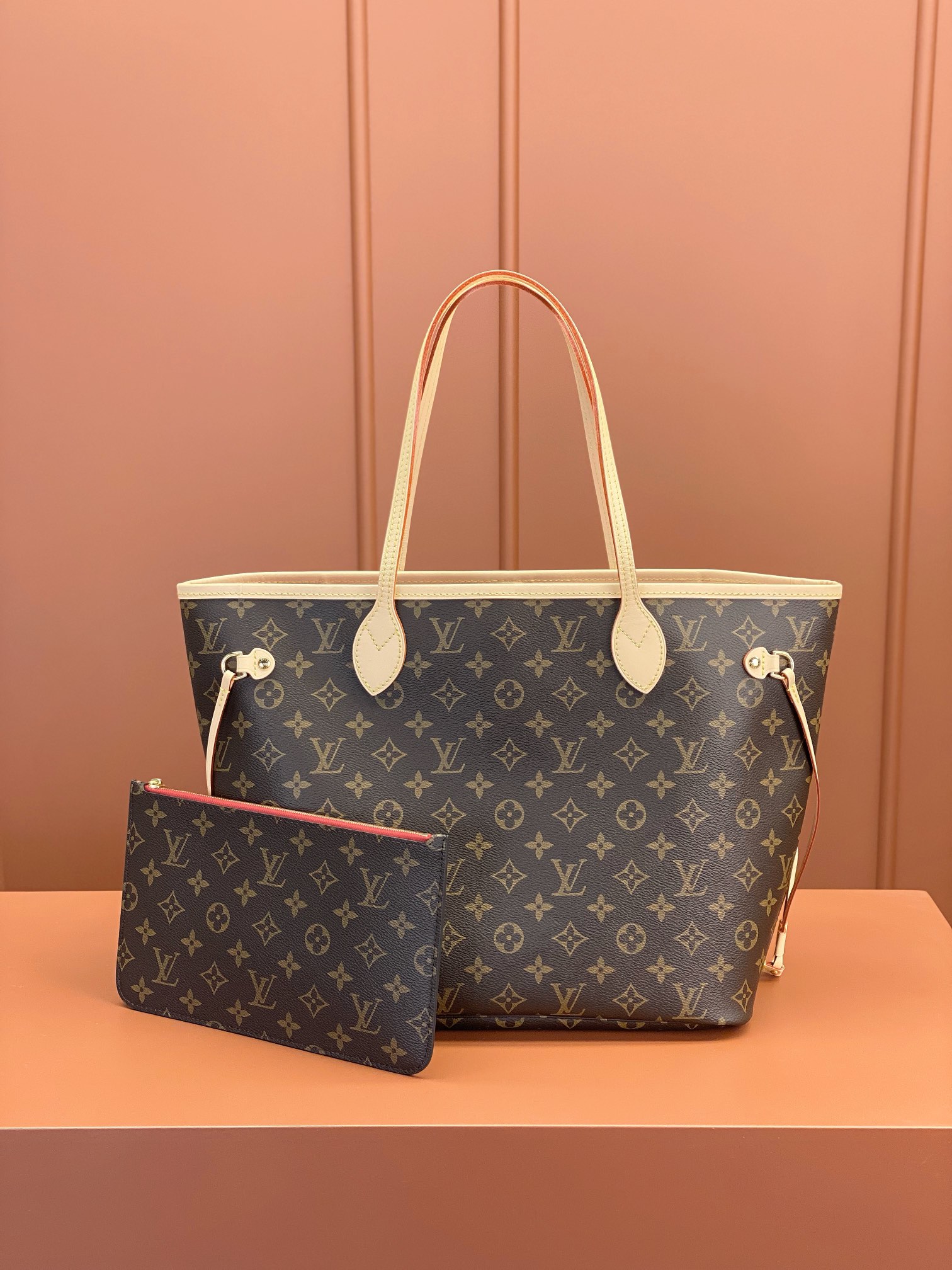 Louis Vuitton NEVERFULL Medium Handbag M41177