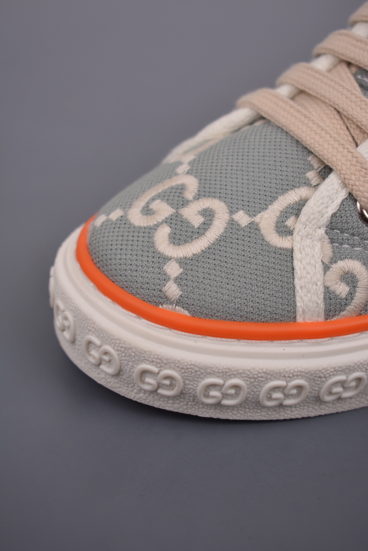 Gucci Tennis 1977 Print Sneaker blue, white, green and orange