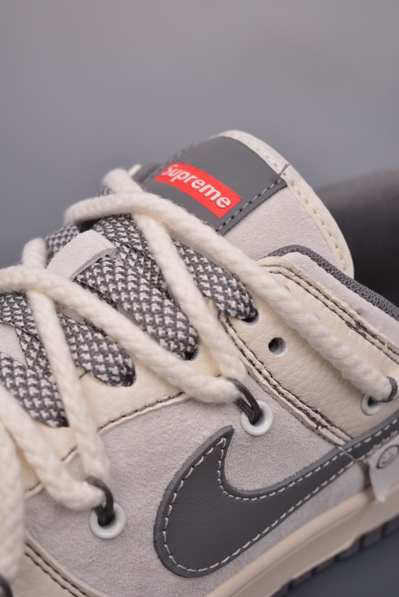 Stone Island x Supreme x Nike By You SB Dunk Low Retro SP Beige Dark Grey YX5066-203