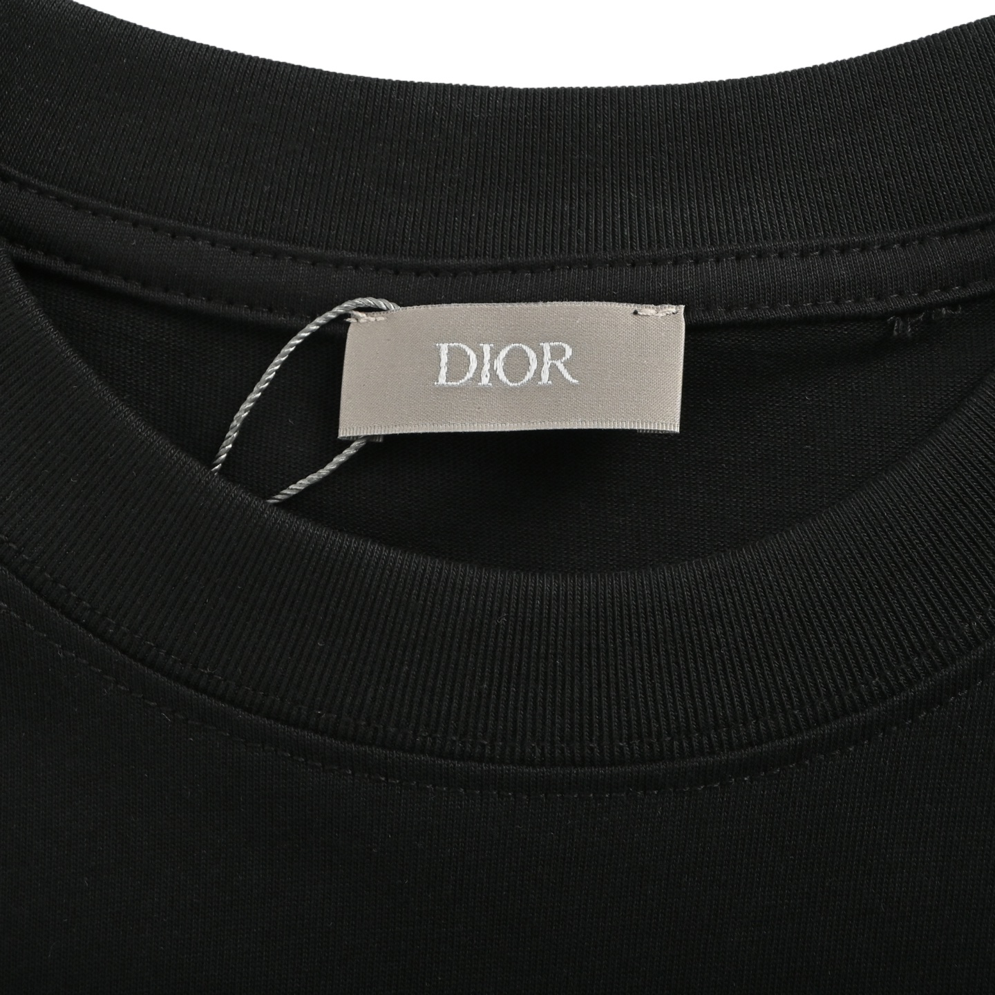 Dior 25ss short sleeves with four-color letter embroidery on the chest