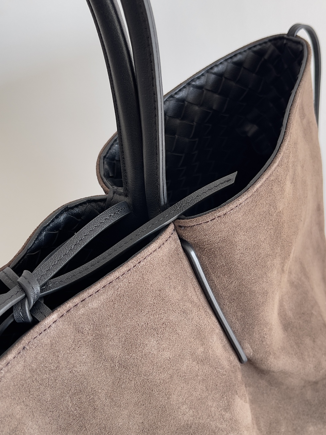 BOTTEGA VENETA 2025 PINACOTECA bag 817166