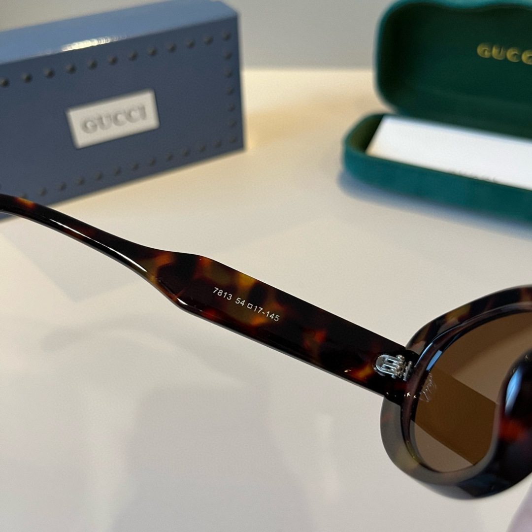 Gucci Round Frame Sunglasses