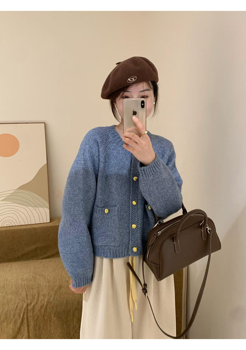 Loose Cropped Sweater Coat – Western Style with a Youthful Look