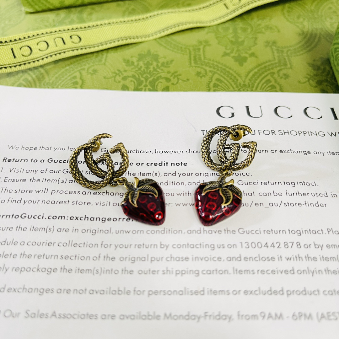 GUCCi GG Strawberry Stud Earrings