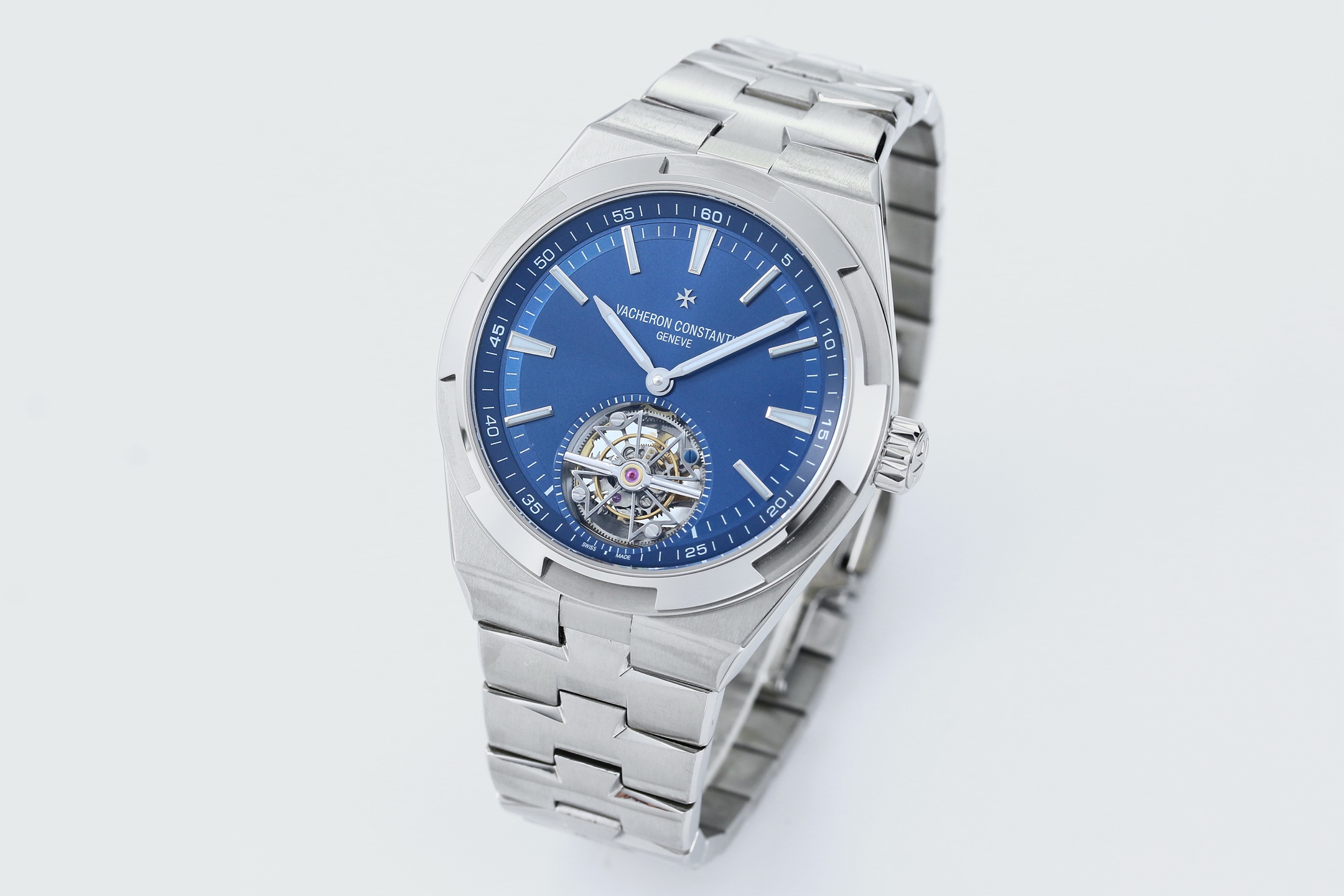 Vacheron Constantin Overseas Series 6000V/210T-H032 watch