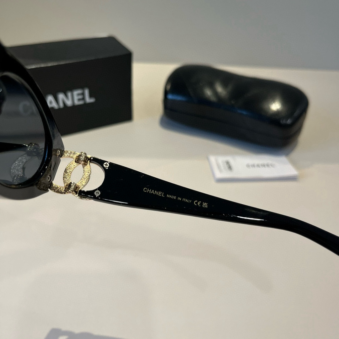 Chanel round frame sunglasses