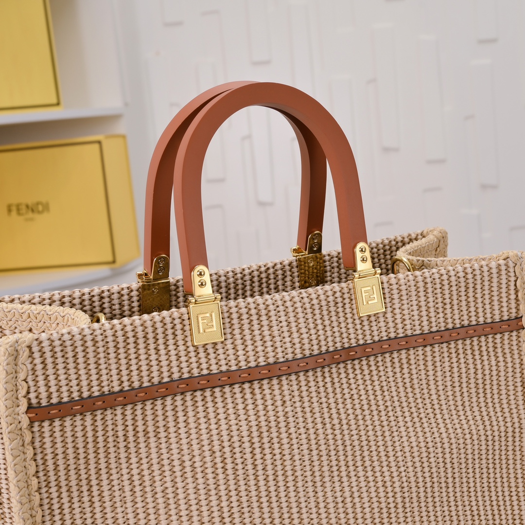 FENDI Sunshine Summer Straw Shopping Bag Caramel 9914