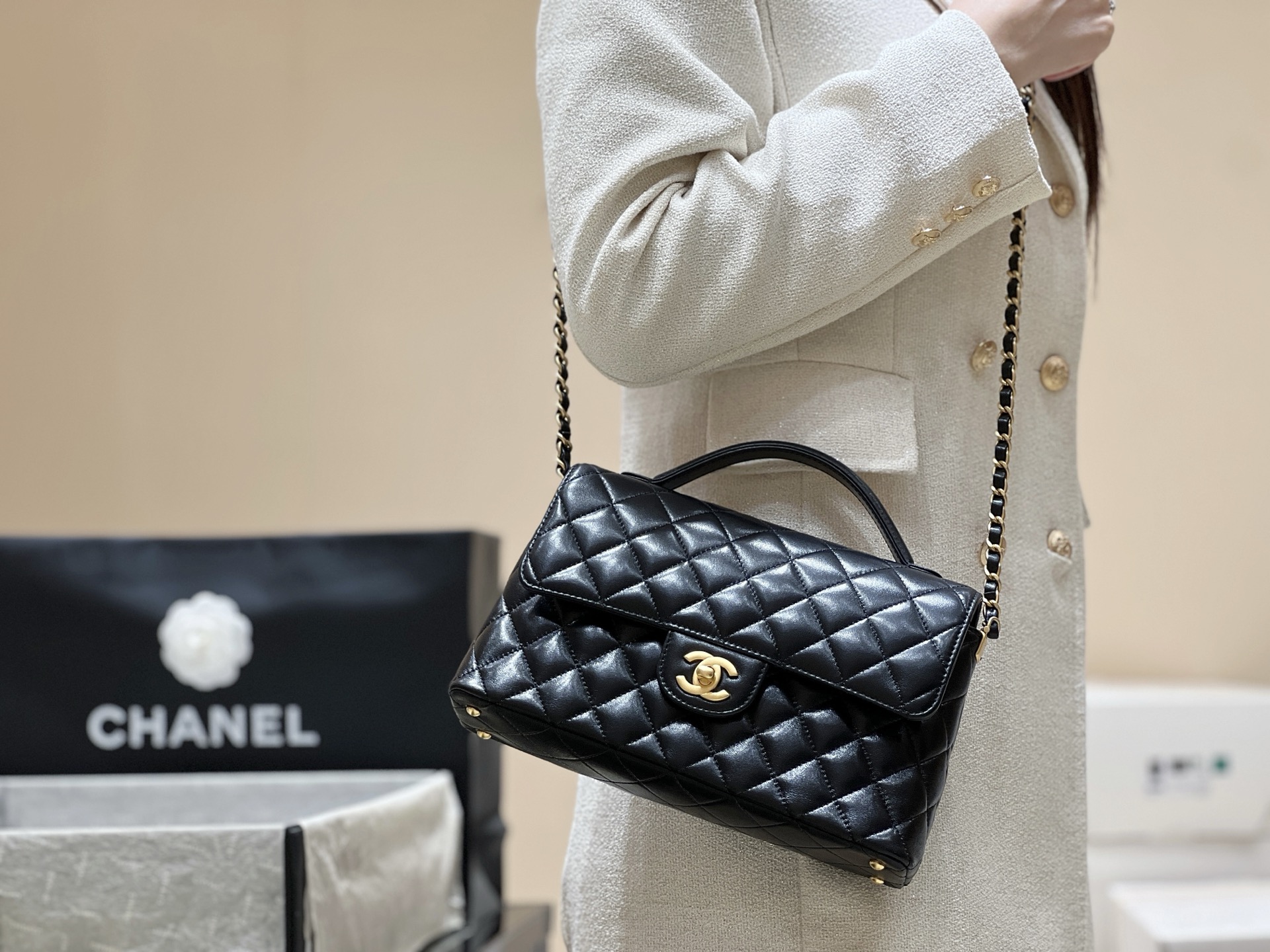 Chanel 25P Spring/Summer Preview Series Horizontal Kelly Handle Bag AS5356 00128