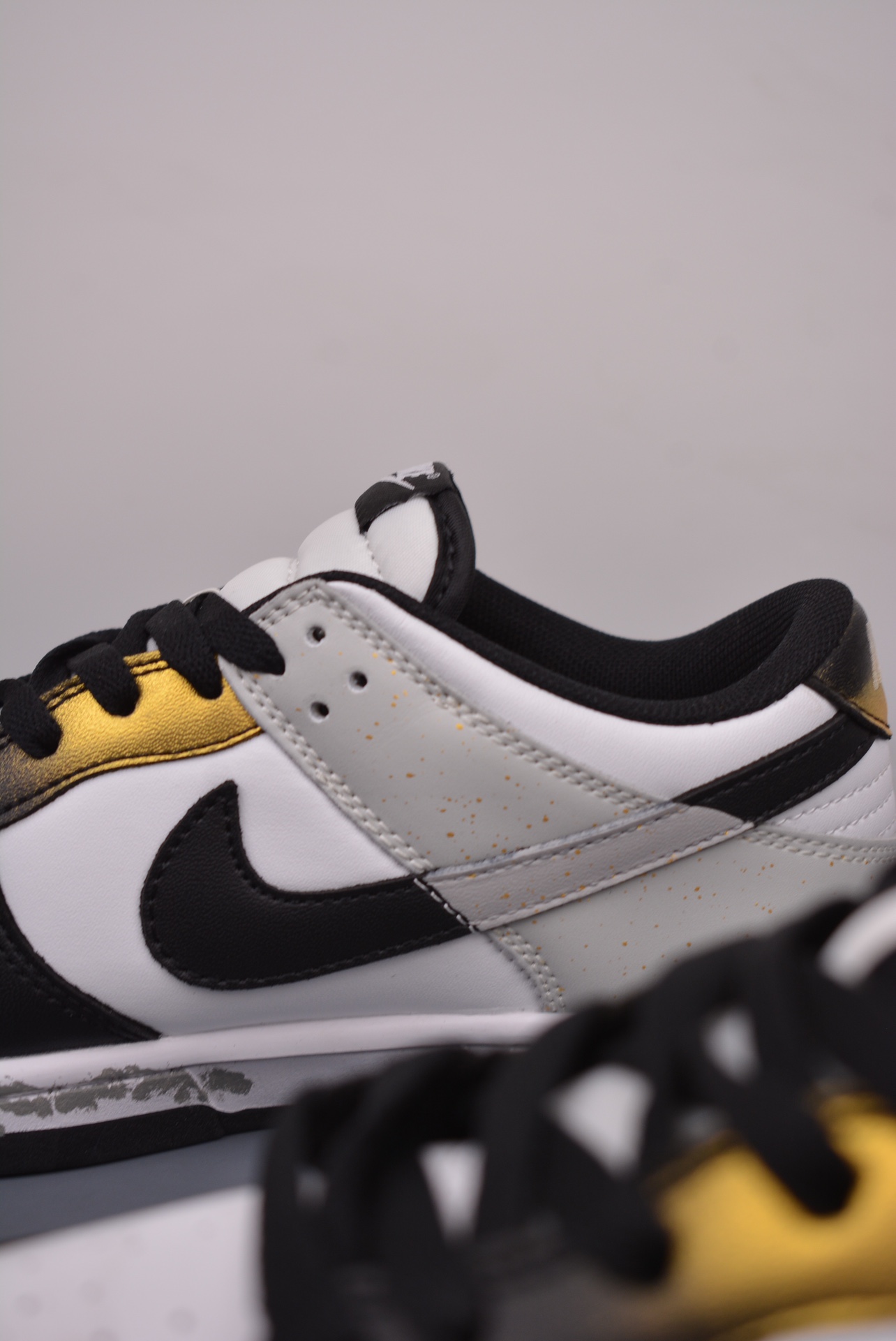 Nike SB Dunk Low Black Myth Wu kong black and white gray DD1391-068