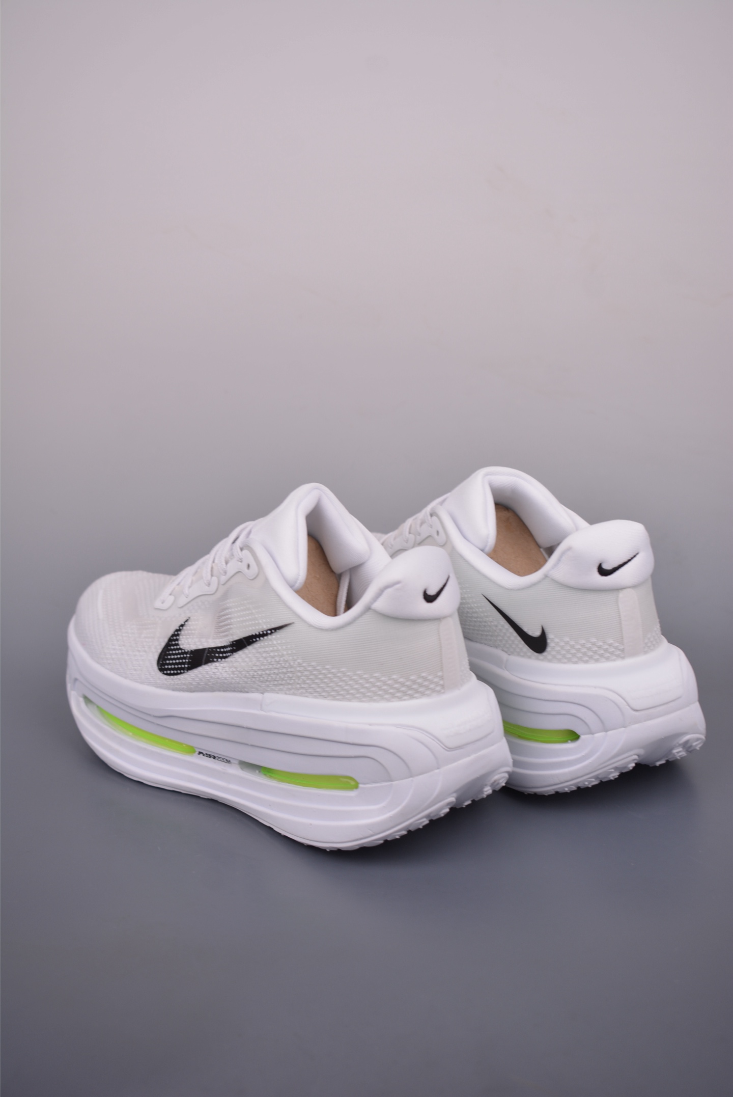 Nike Vomero Premium Air 