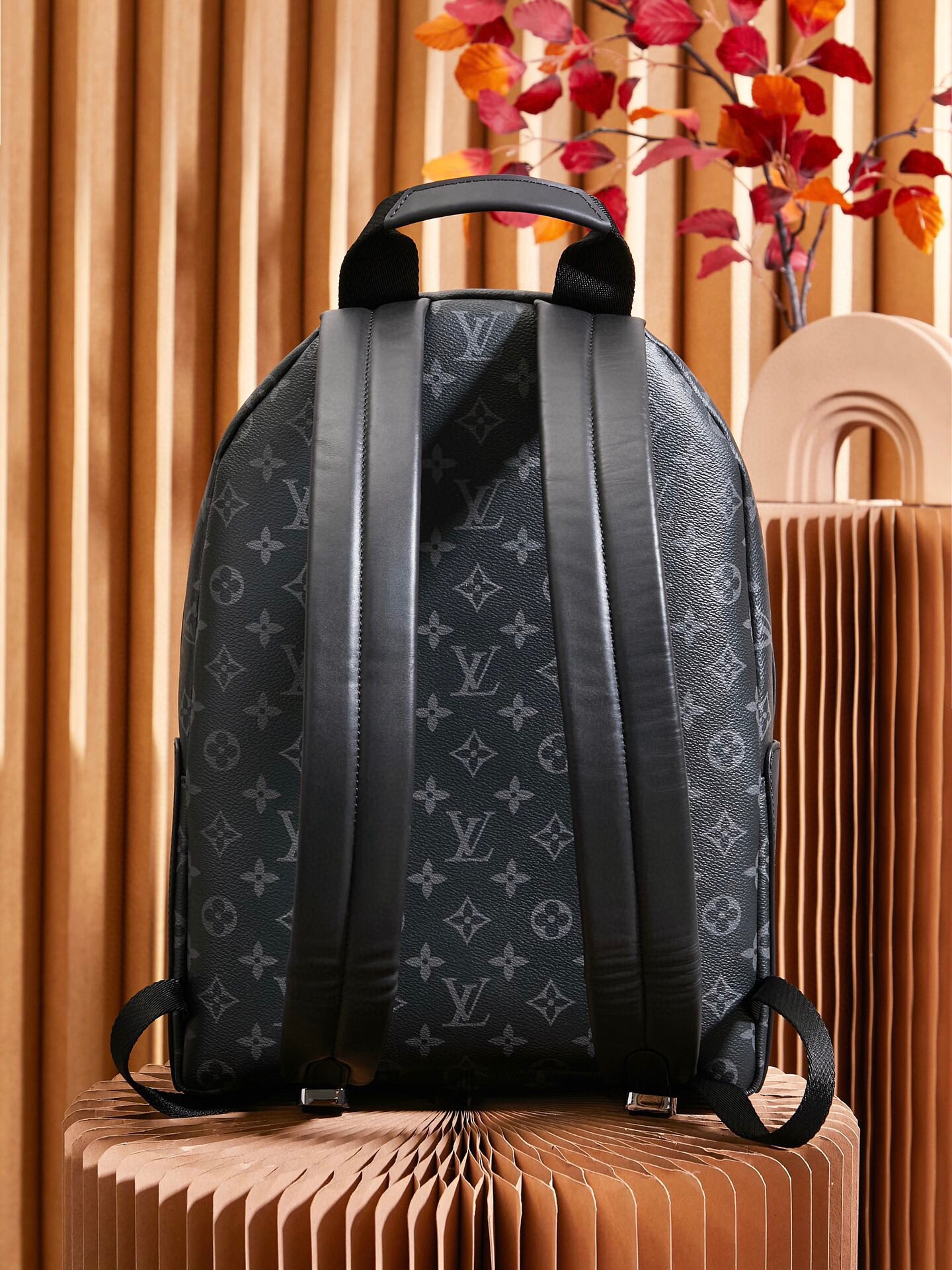 Louis Vuitton Discovery Backpack M22558