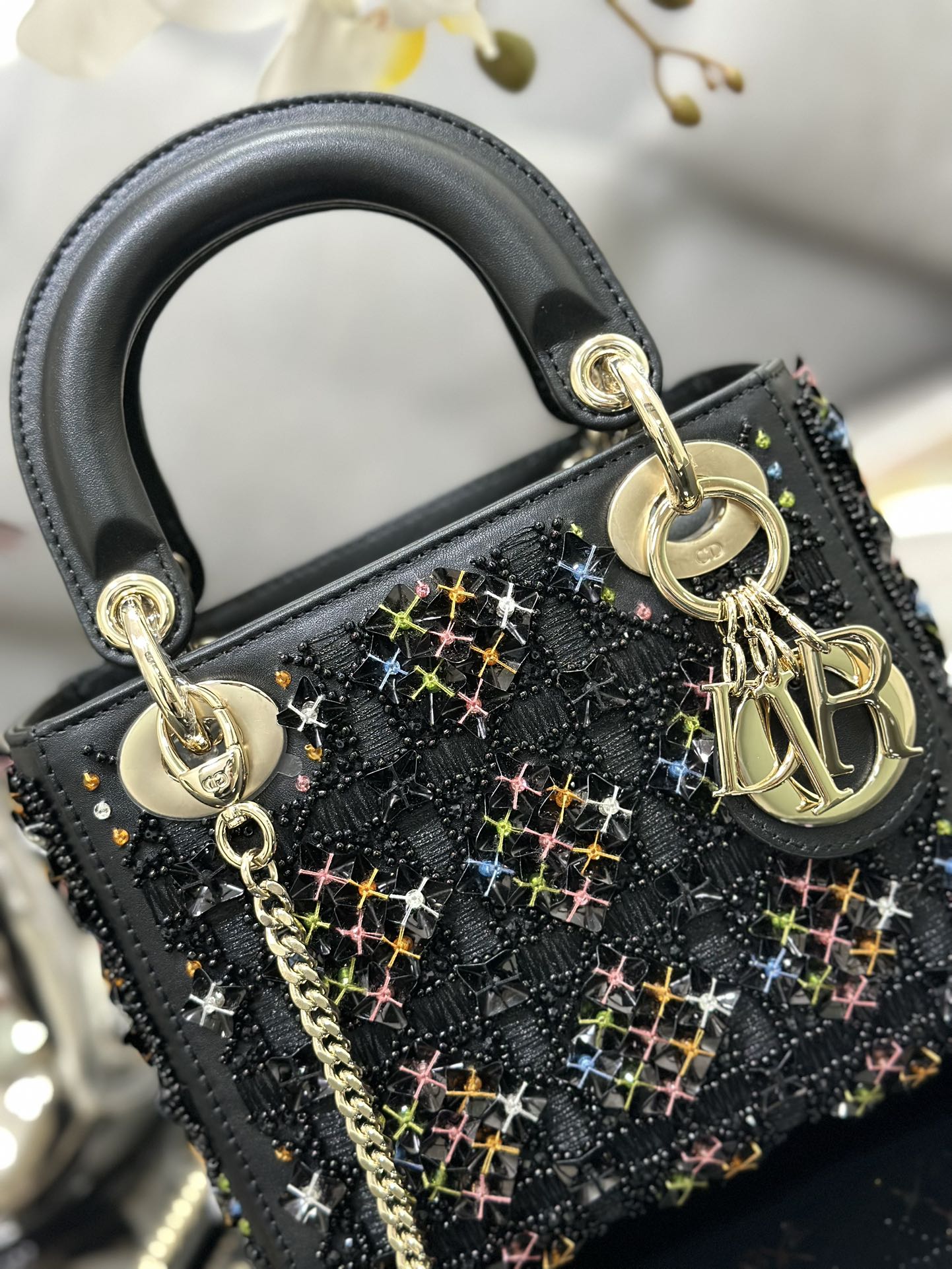 Dior Lady Dior three-grid embroidery black beads M0505