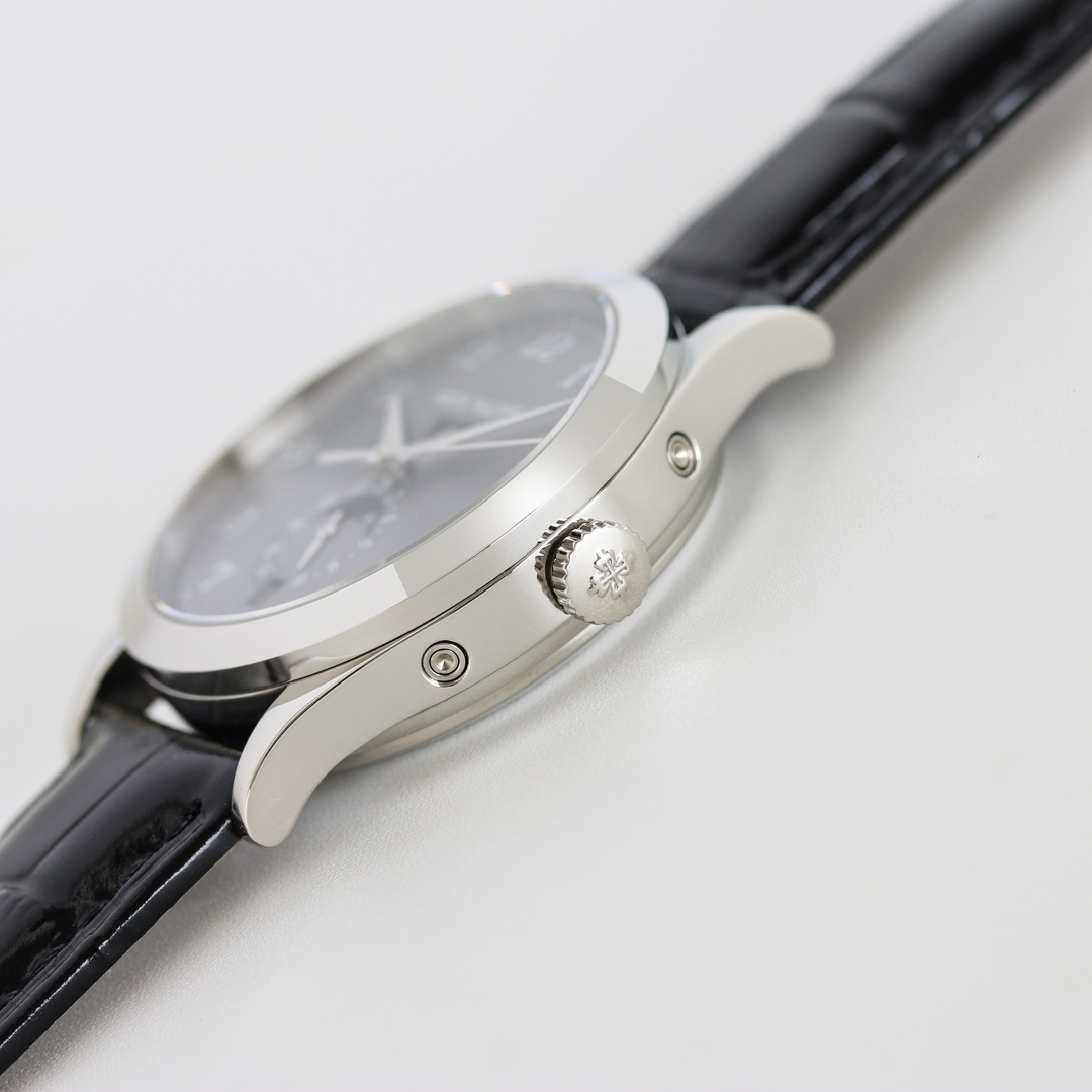 Patek Philippe PP Complex Chronograph 5205G R68 Watch