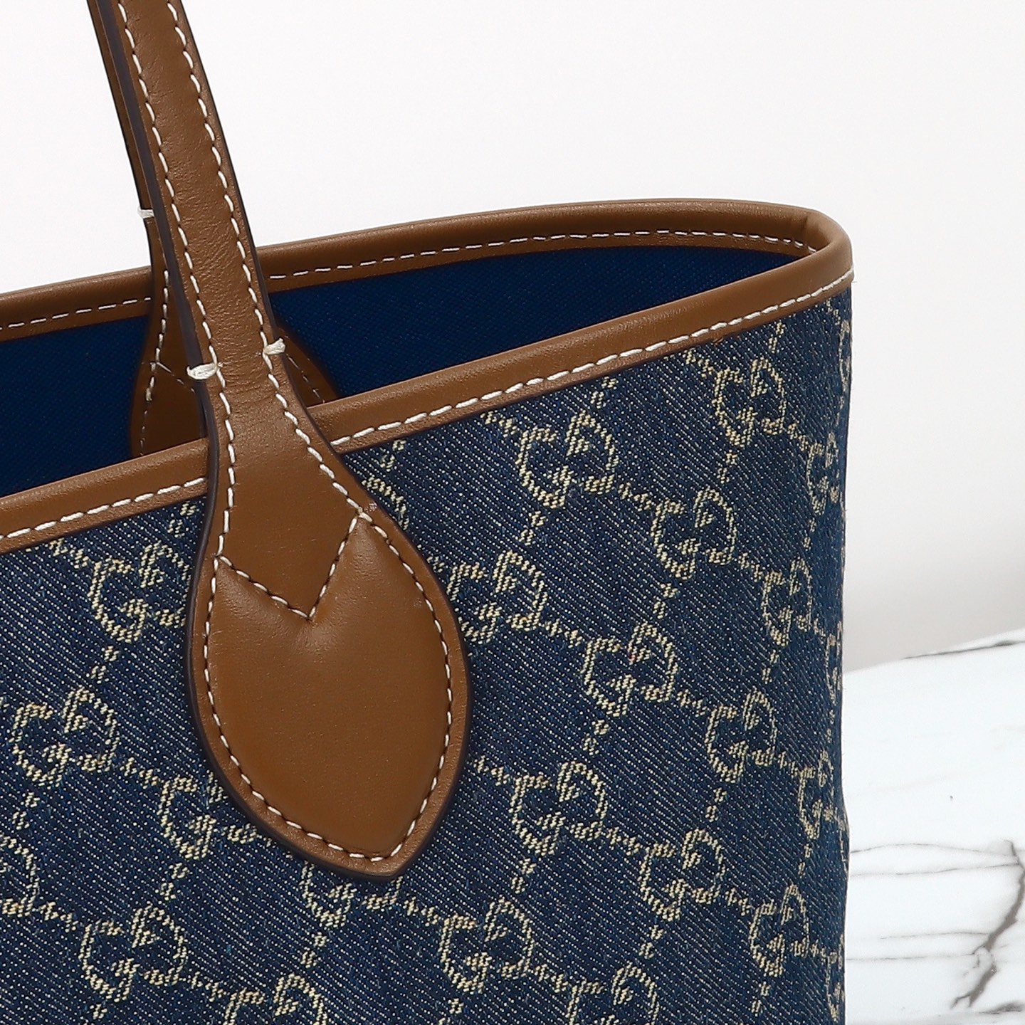 Gucci Totissima small reversible tote 820496 FAECC 4243