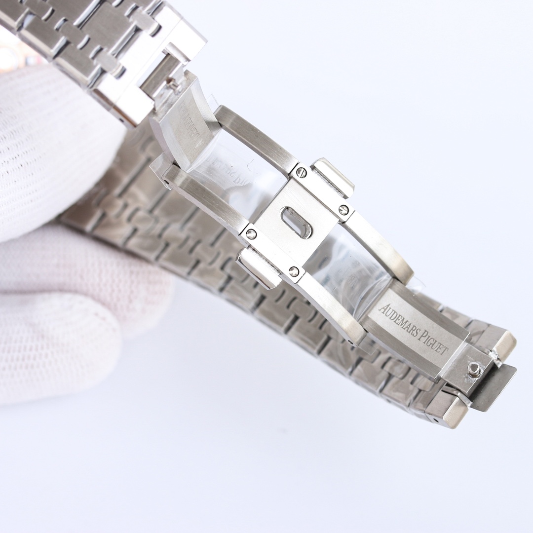 Audemars Piguet Royal Oak 26574ST.OO.1220ST.03