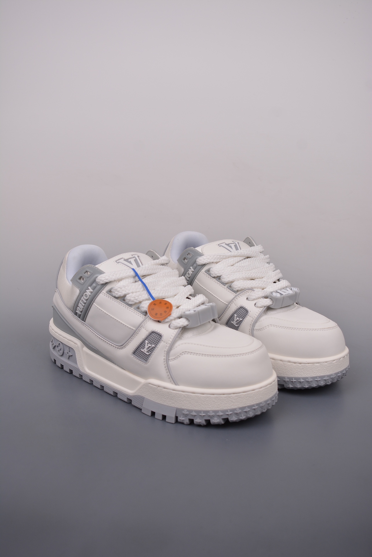 Louis Vuitton Trainer Maxi Low Sneaker White Grey 1ACPPQ