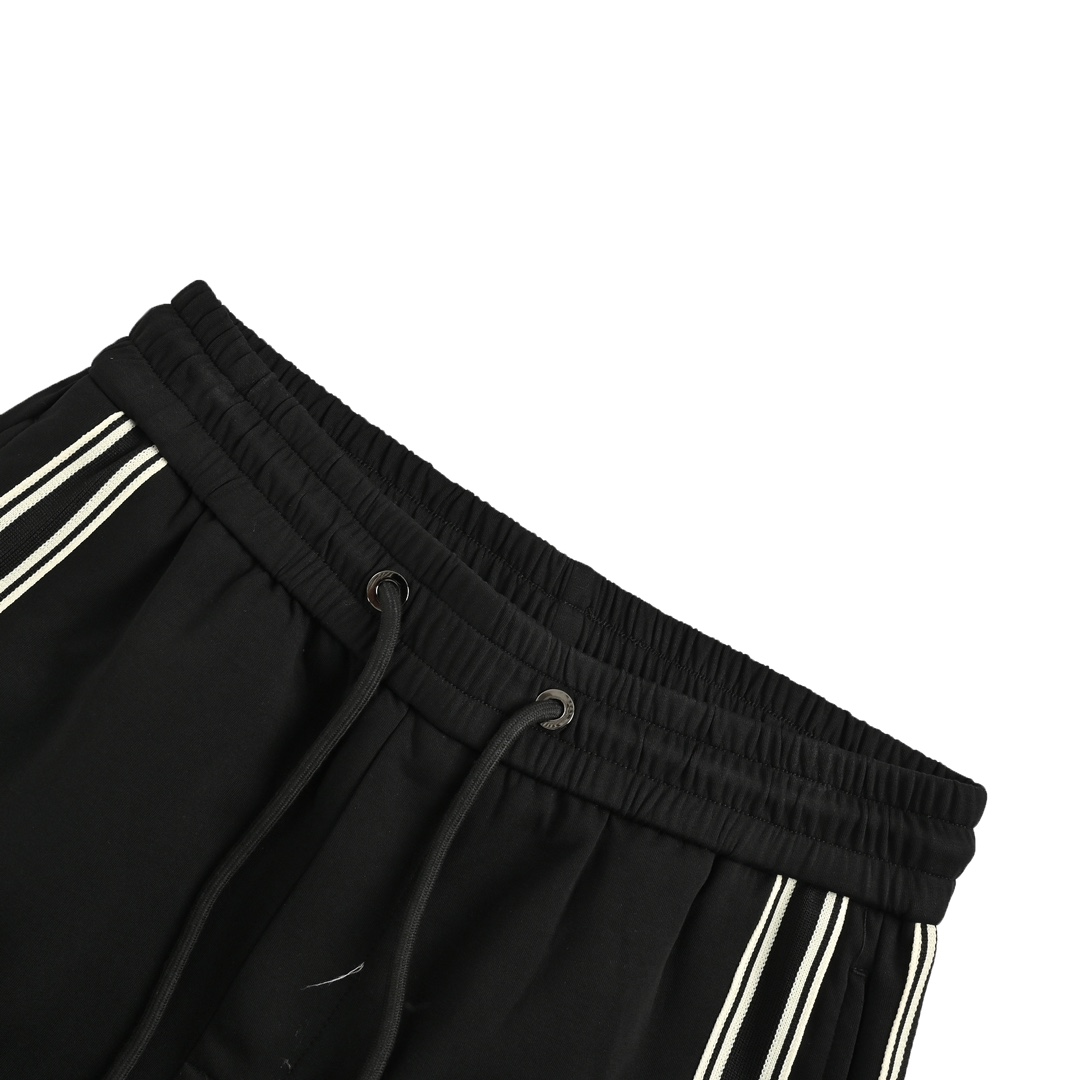 Loewe 24Fw straight-leg trousers with embroidered webbing on the back pockets