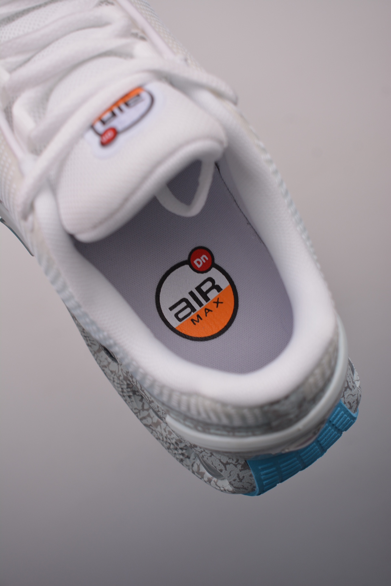 Nike Air Max Dn air cushion running shoes HM5653-440