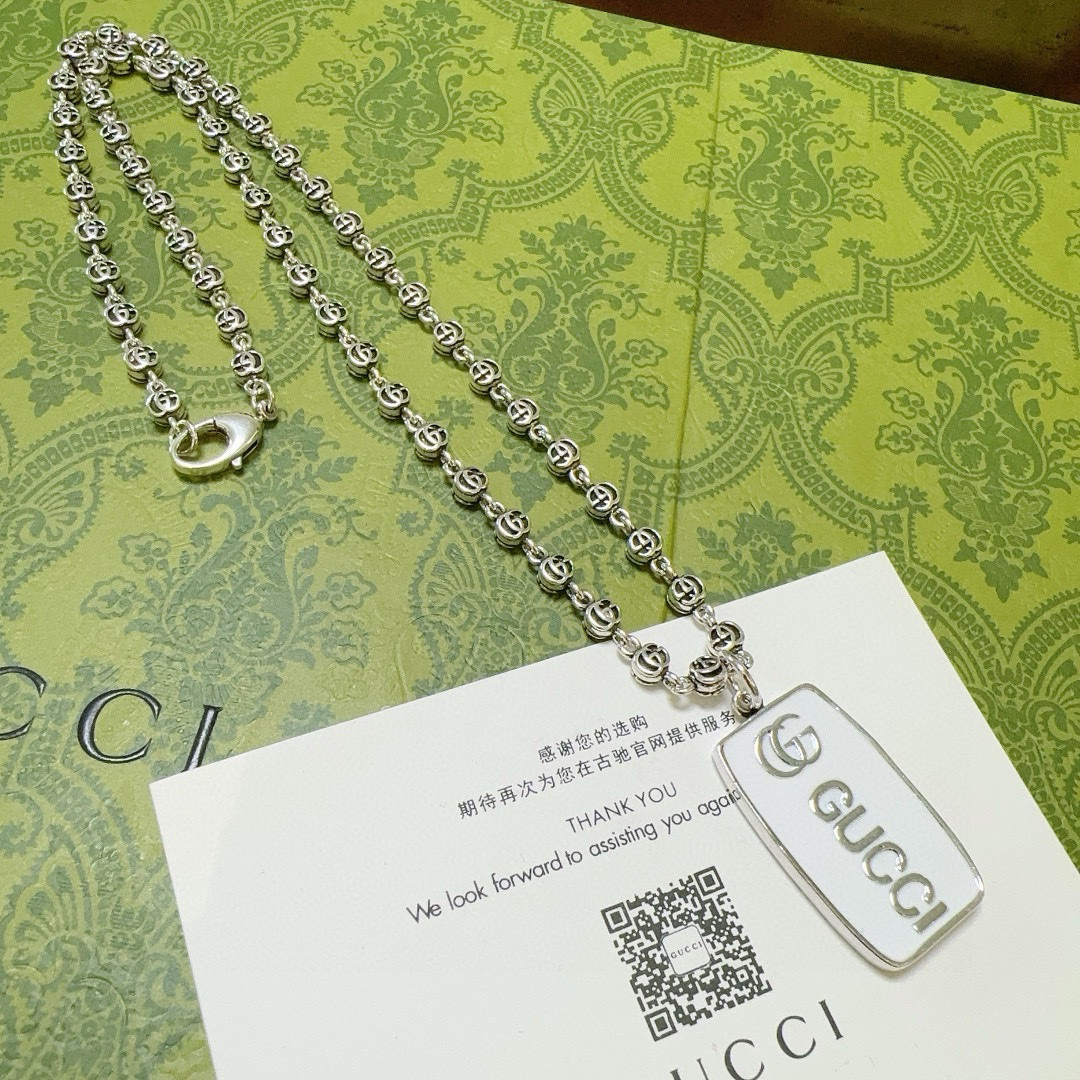 Gucci Anger Forest series GG white square necklace