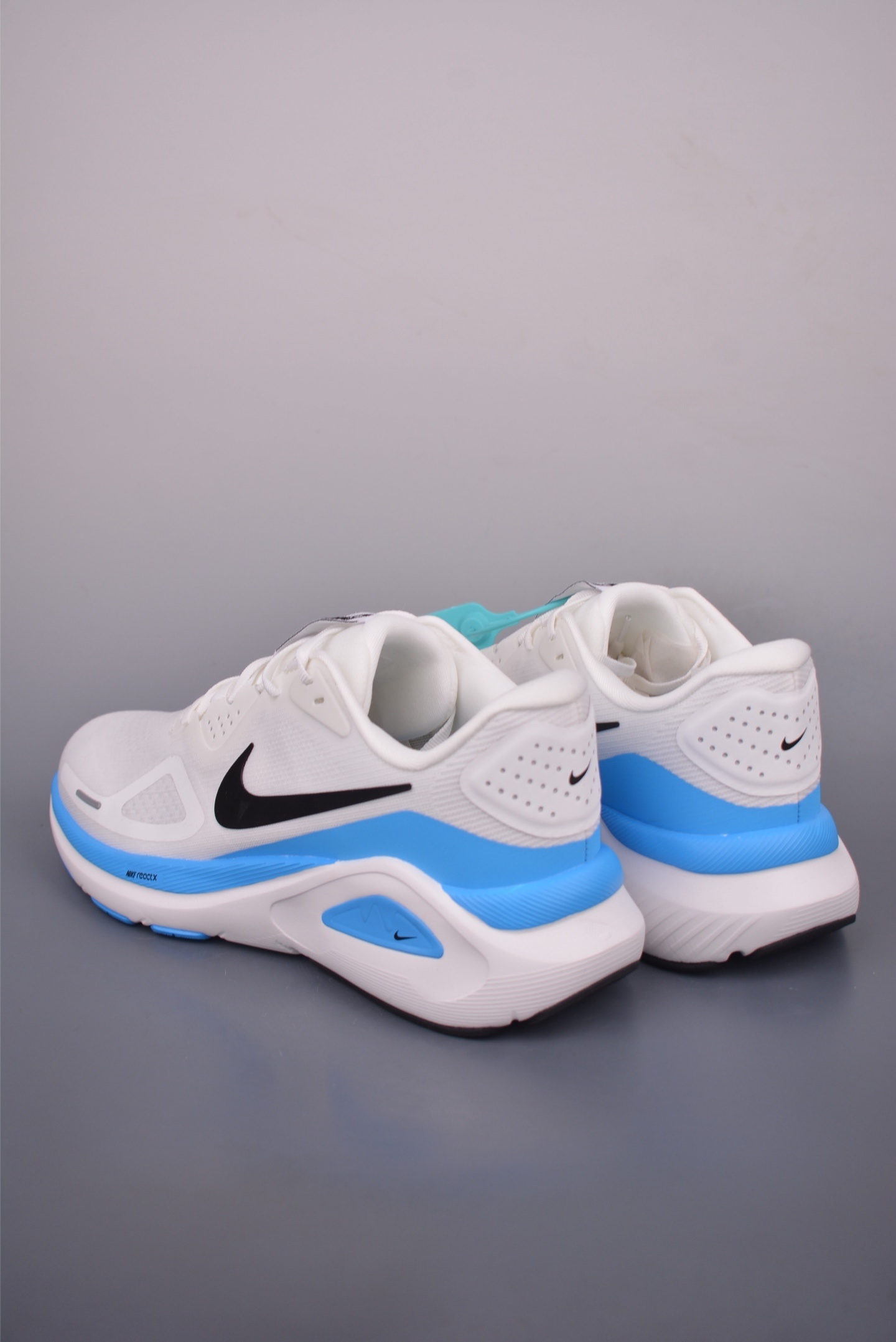 Nike Air STRUCTURE 26 running shoes 