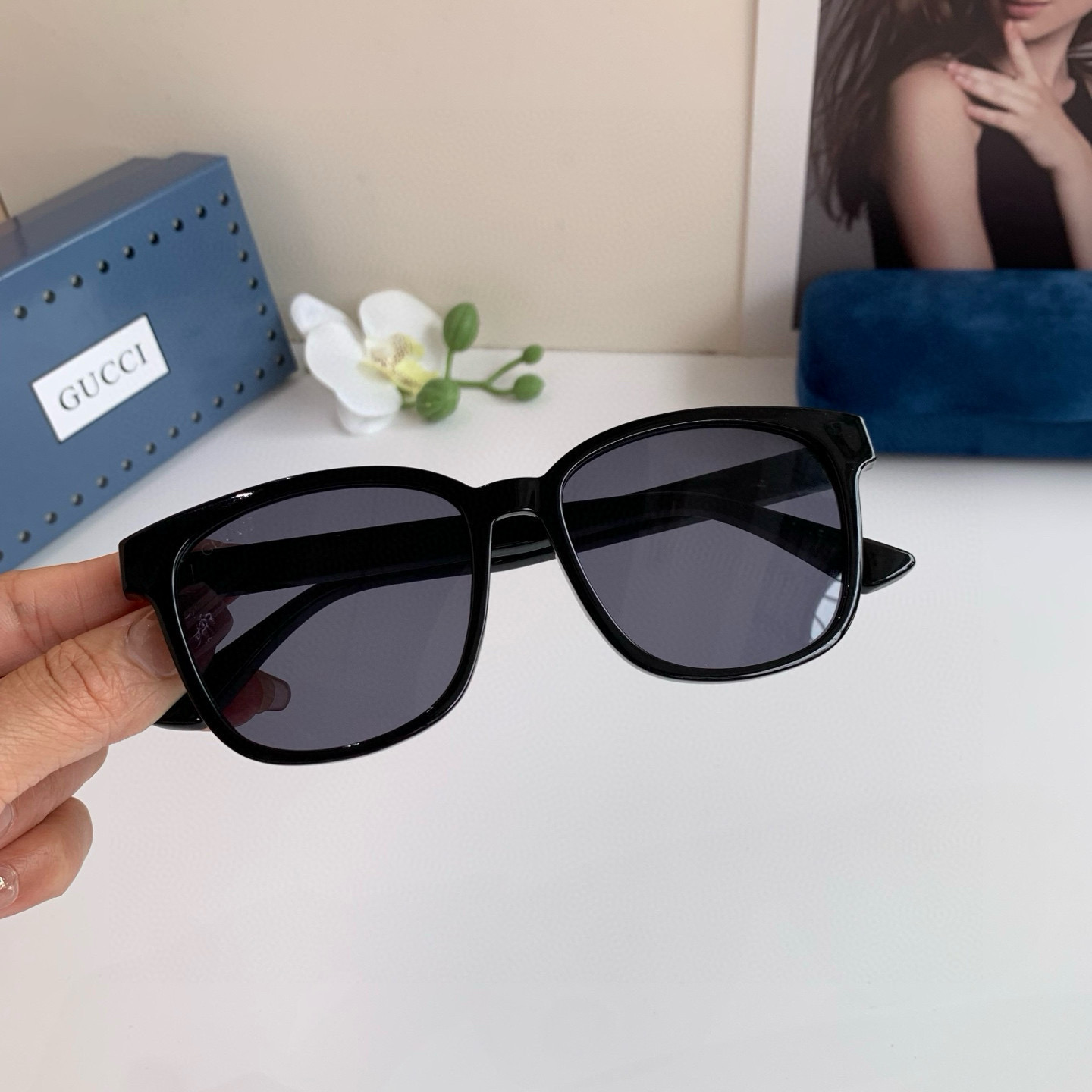 Gucci Round Frame Sunglasses