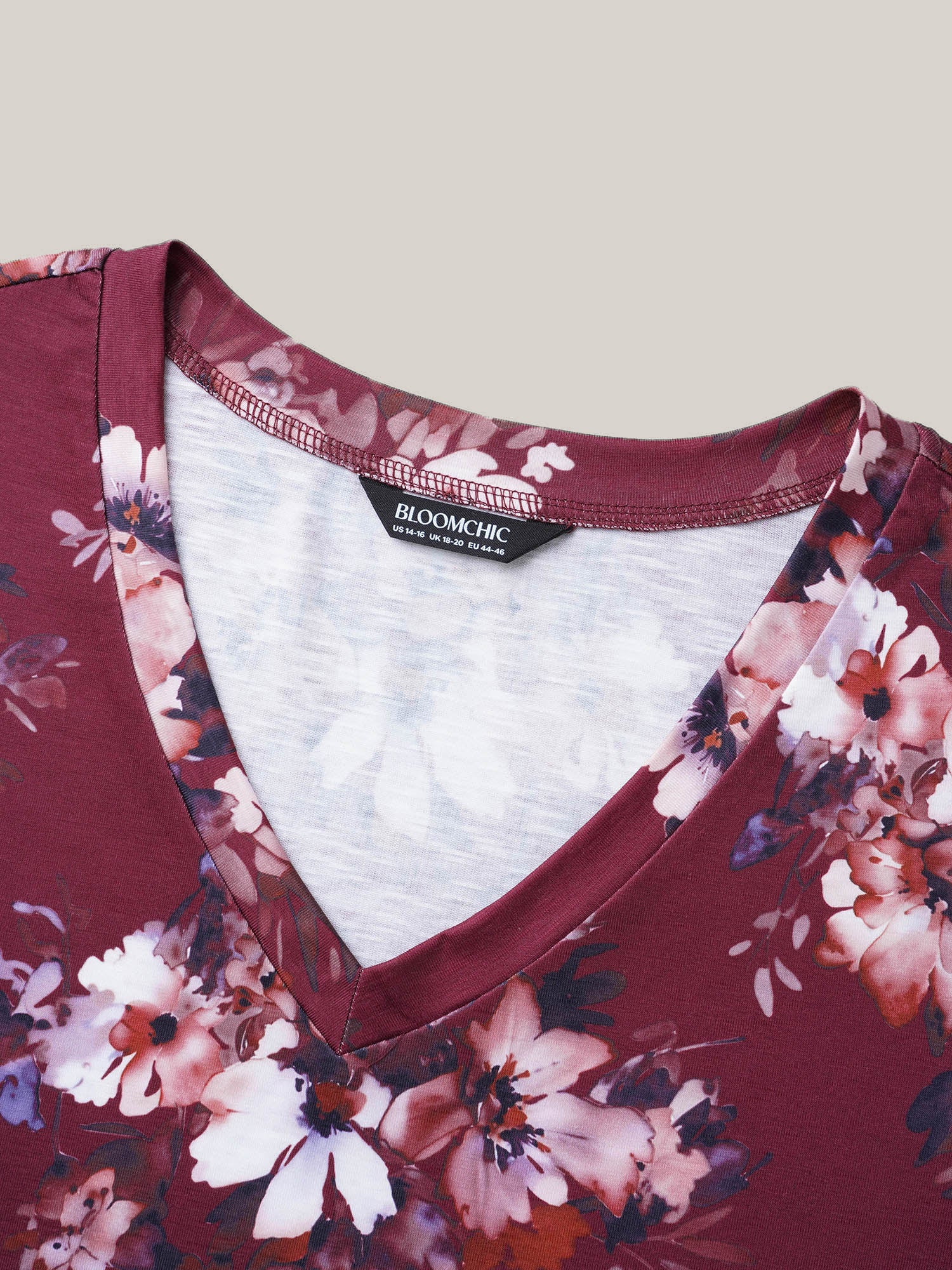 Floral Print V Neck Stretchy T-shirt