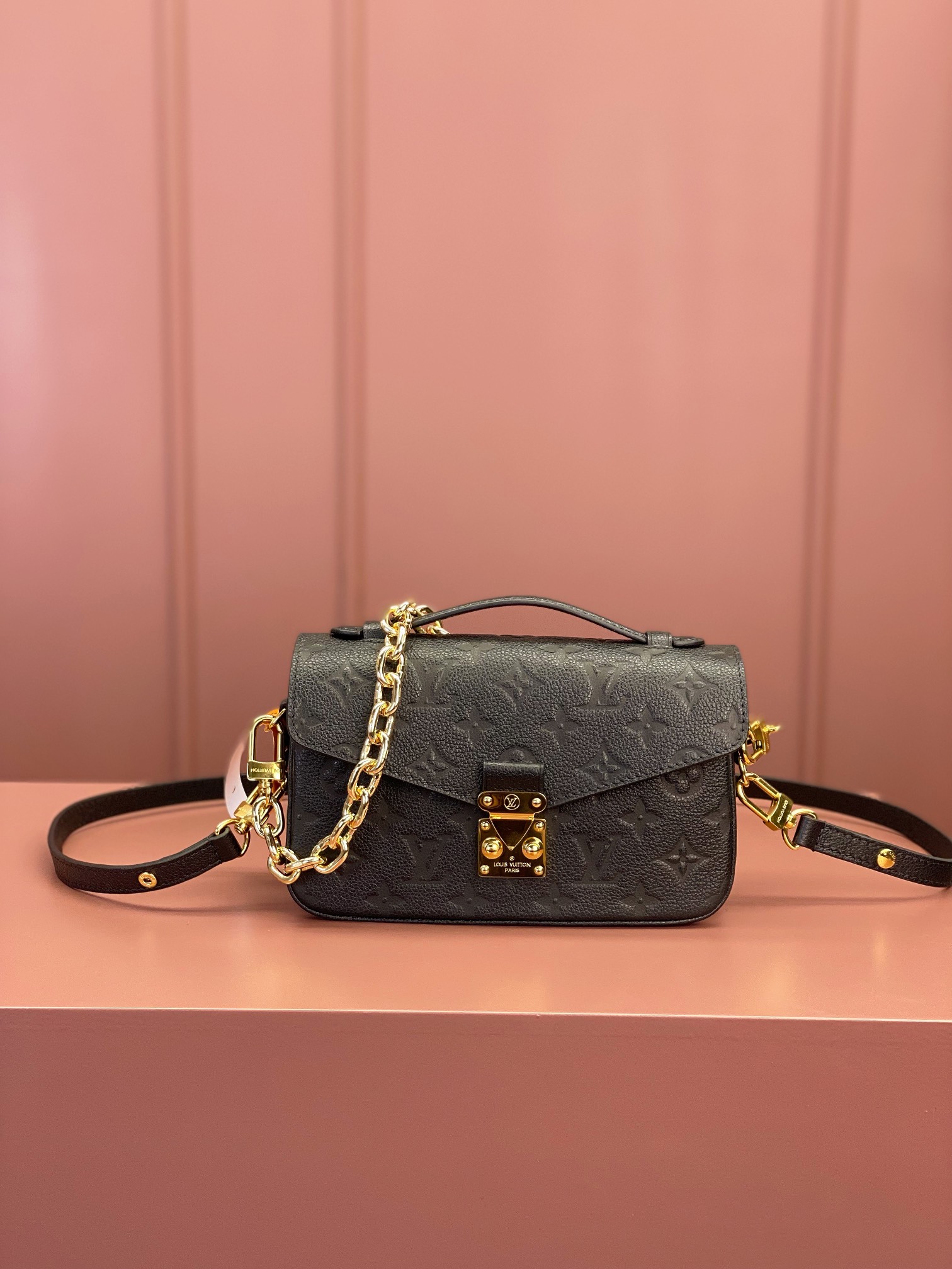 Louis Vuitton POCHETTE MÉTIS EAST WEST Bag M46595