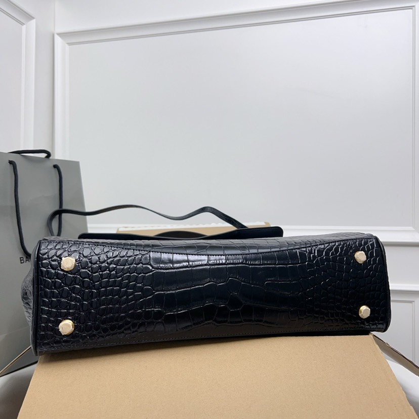 Balenciag Rodeo Bag
