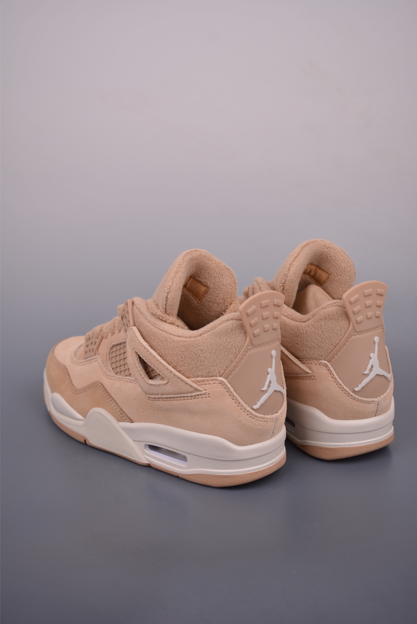Air Jordan 4 Retro HV0823-200