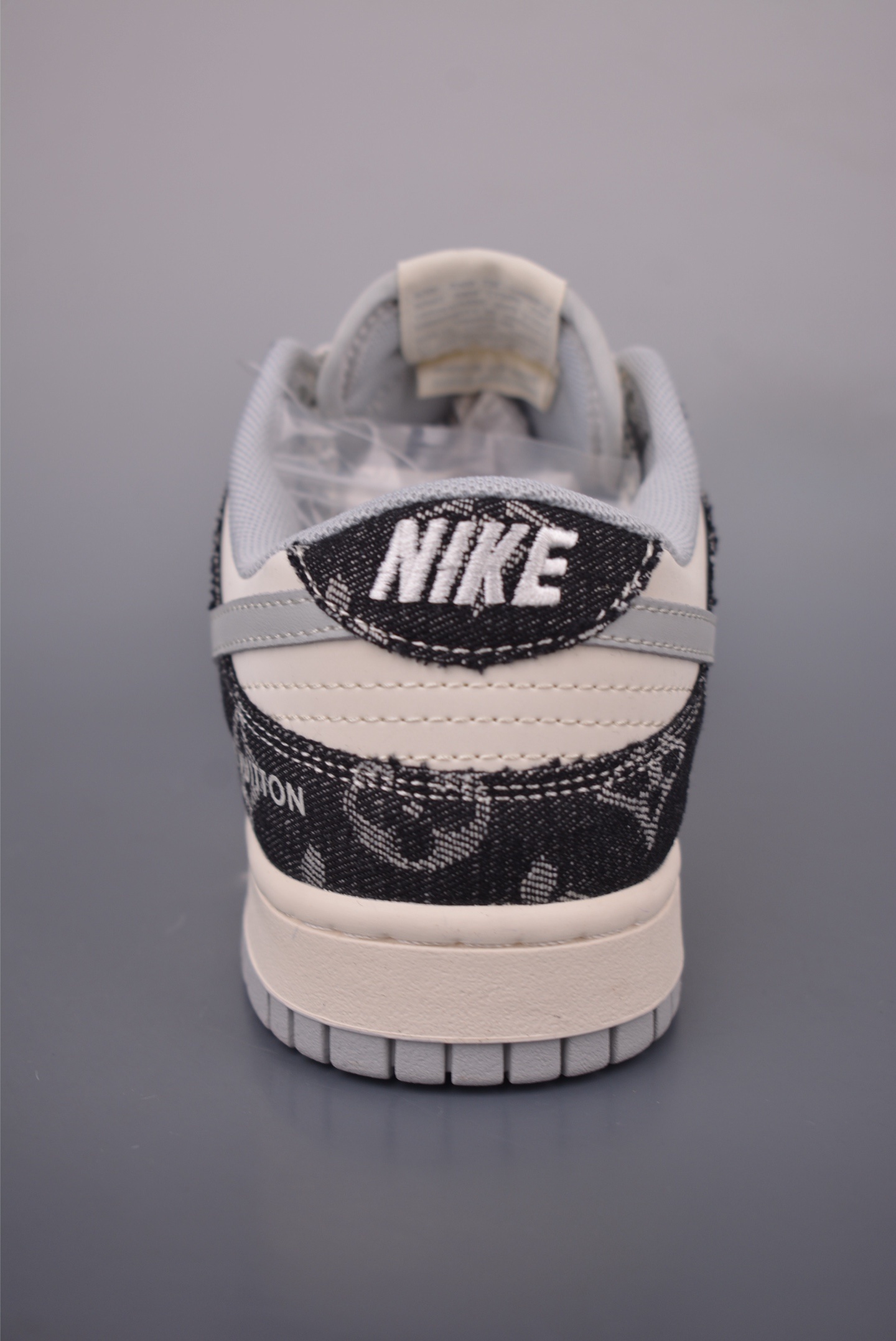 LV x Nike SB Dunk Low 