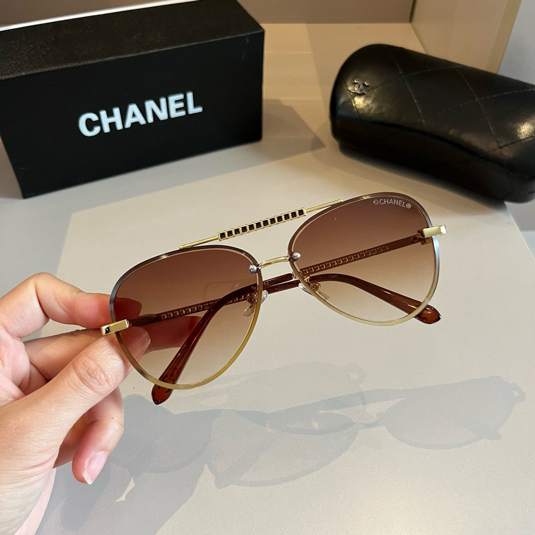 Chanel round frame sunglasses