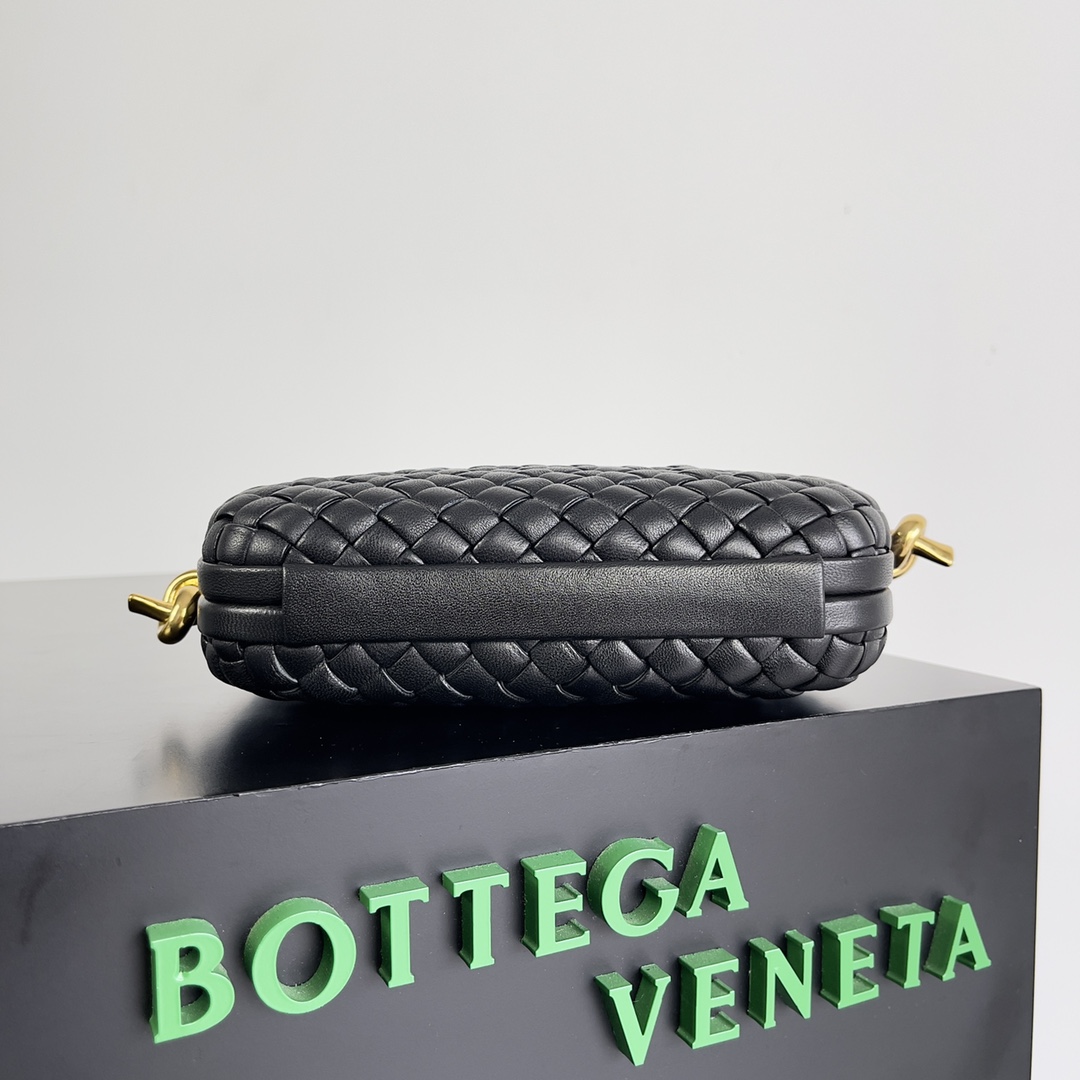 Bottega Veneta 24 Spring Fashion Braided Evening Bag 717623