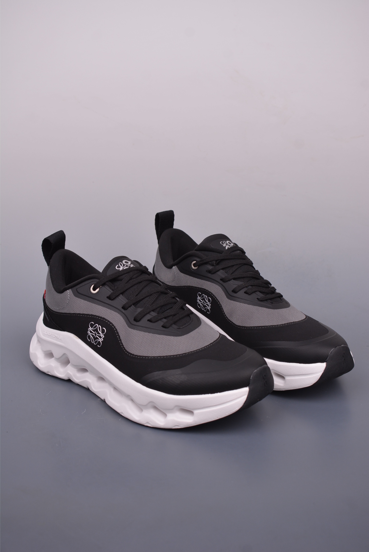 Loewe x ON On Running Cloudtilt 2.0 